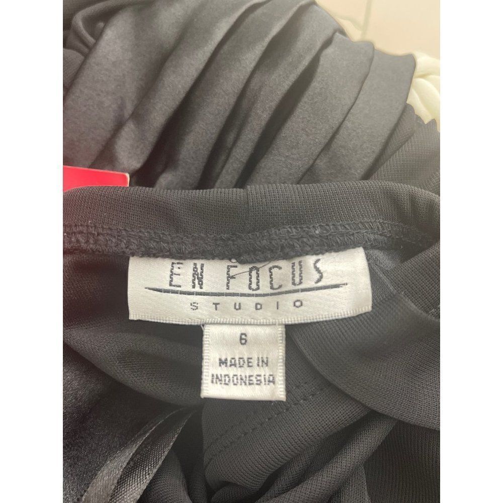 EN FOCUS Studio Black and White Empire Waist Dress Size 6 - Picture 7 of 8